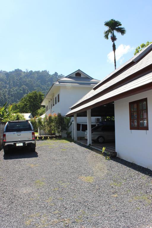 Villa Colina Khao Lak Rooms And Bungalows - Adults Only Exterior photo